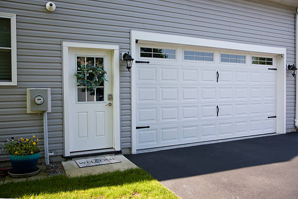 24/7 Emergency Garage Door Panel Replacement experts in McLean County County, KY